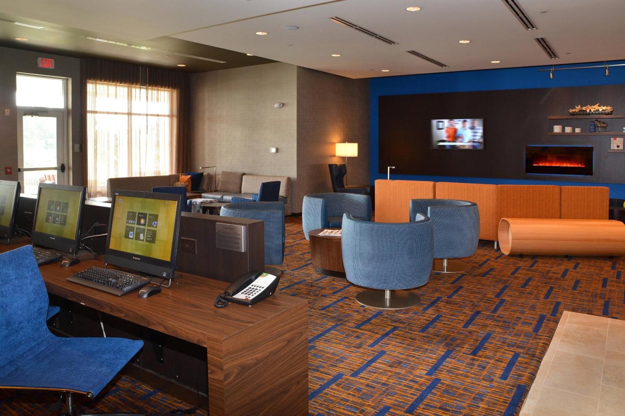 Courtyard By Marriott Youngstown Canfield Exterior foto