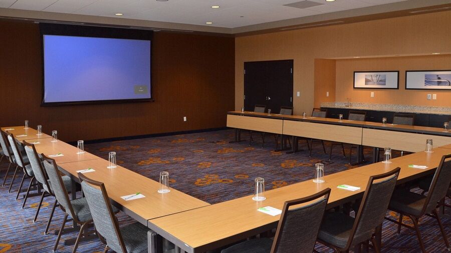 Courtyard By Marriott Youngstown Canfield Exterior foto